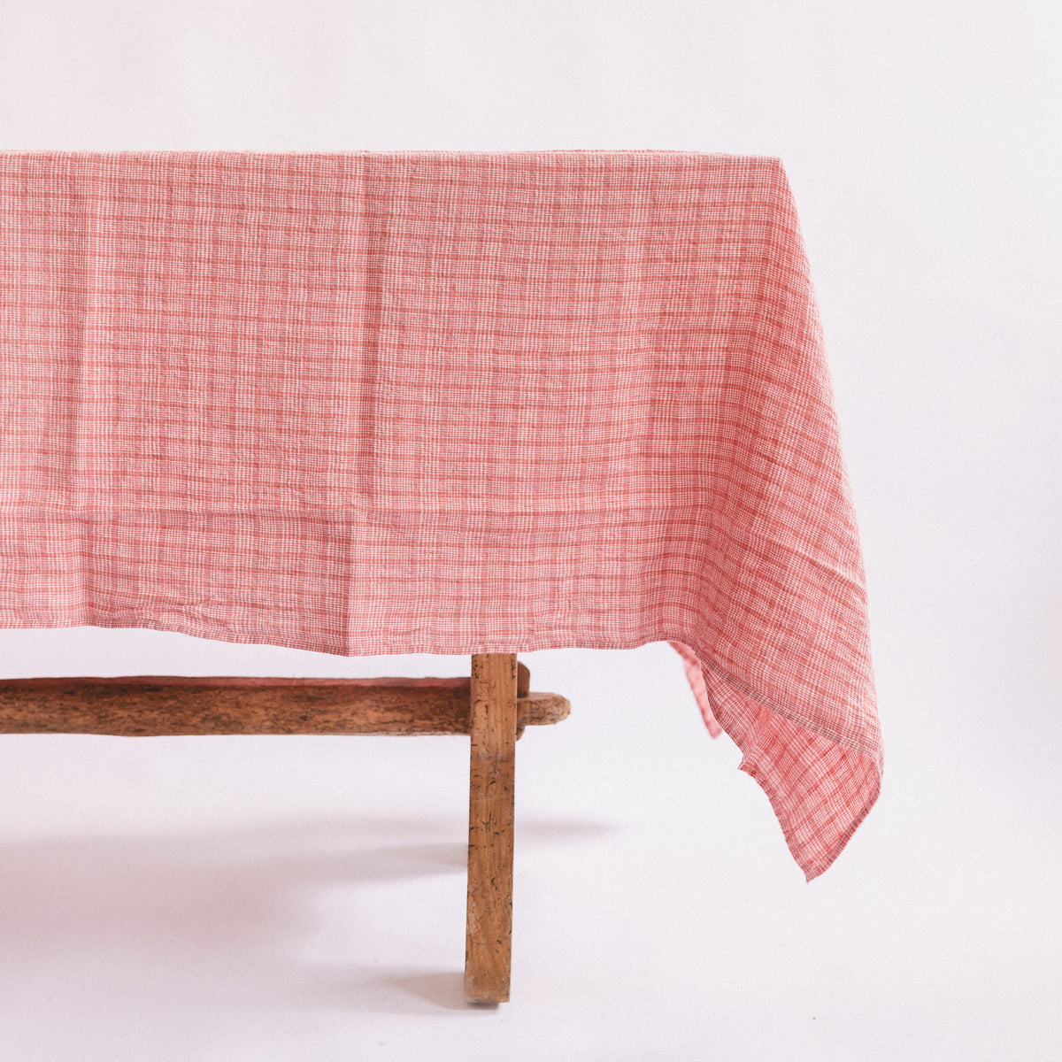 Linge Particulier Tablecloths Large -  63" x 118" / Red Checks French Linen Tablecloth