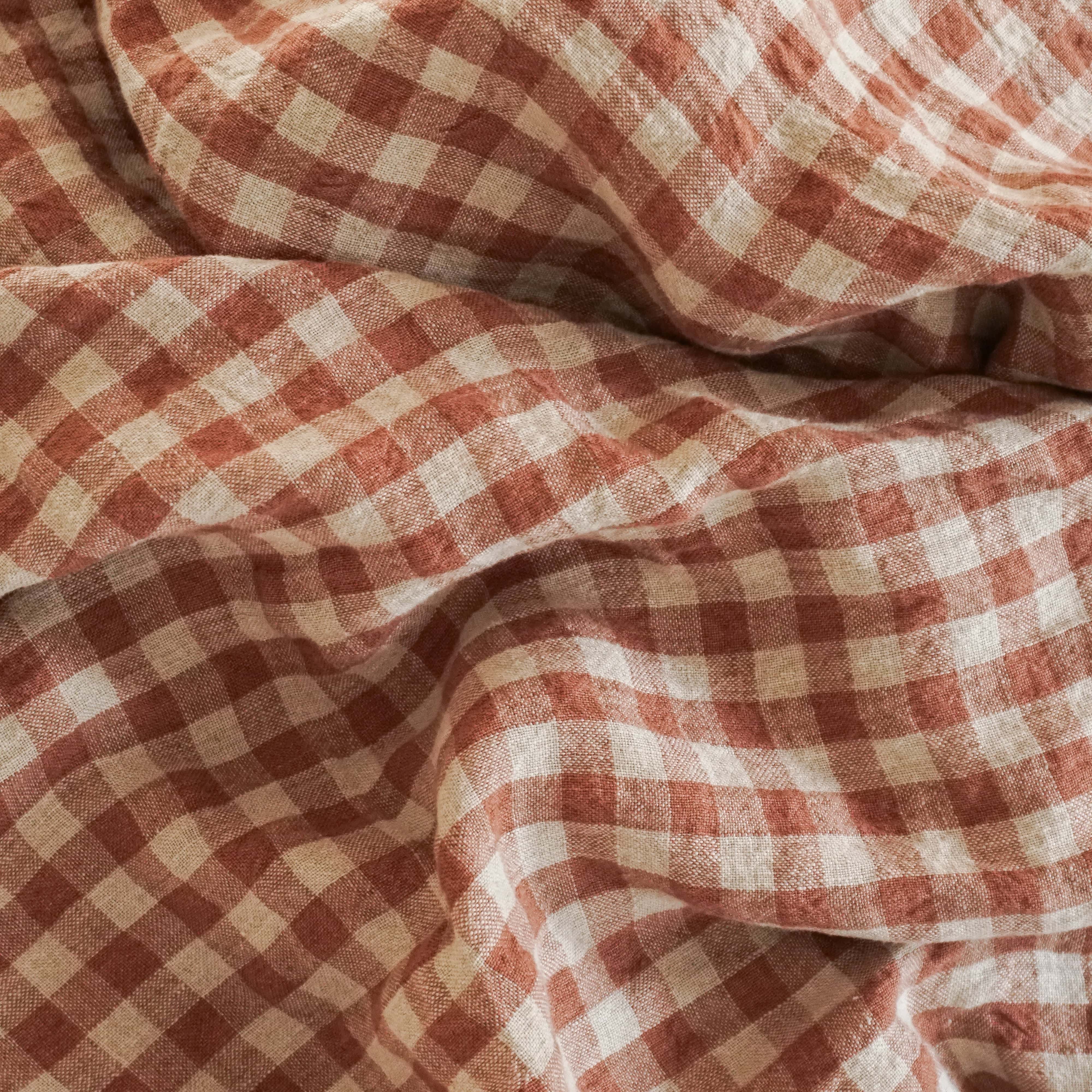Linge Particulier Tablecloths Standard - 55" x 98" / Cappuccino Gingham French Linen Tablecloth