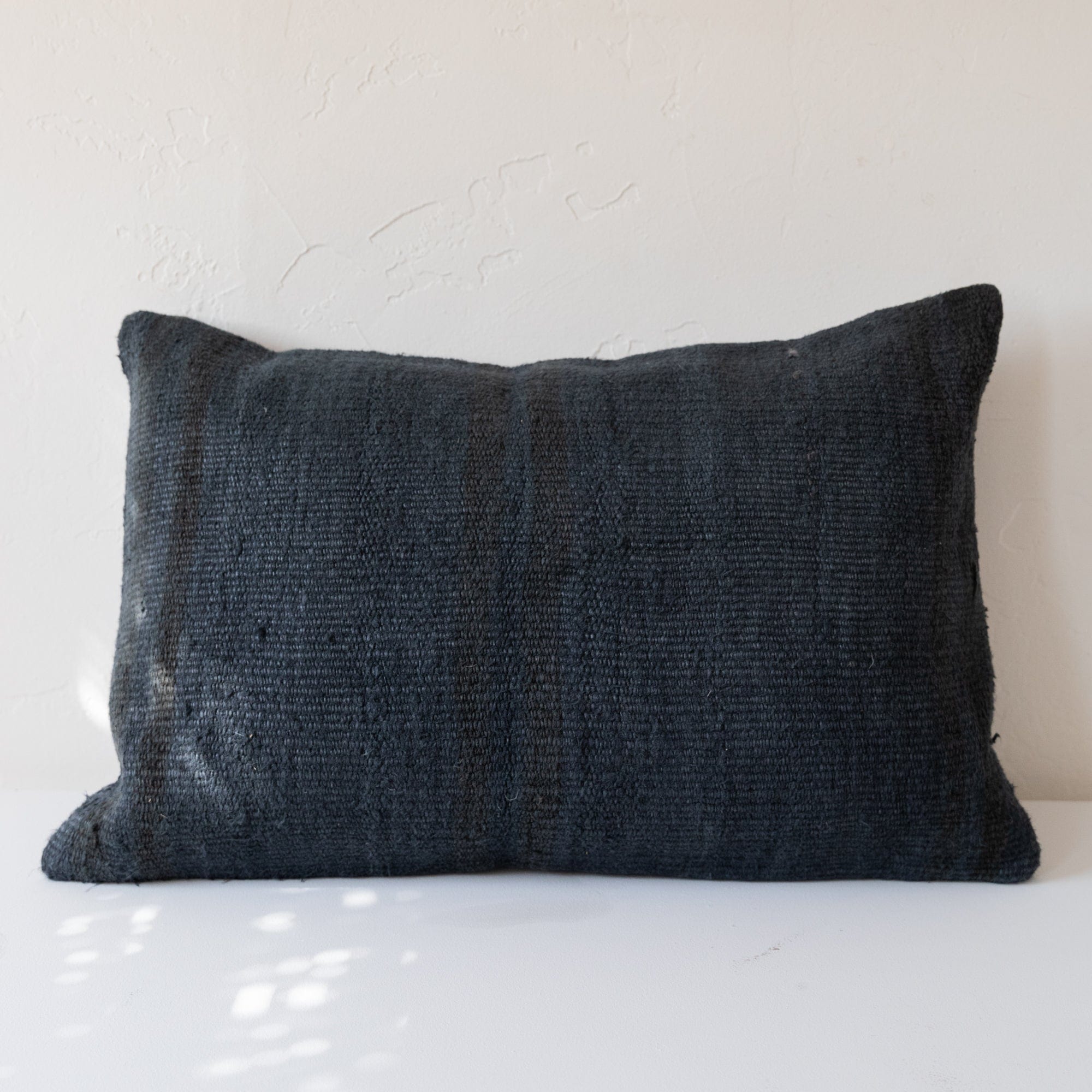 M-D Home Collection Pillows Navy / 24 x 15 Hemp Pillow