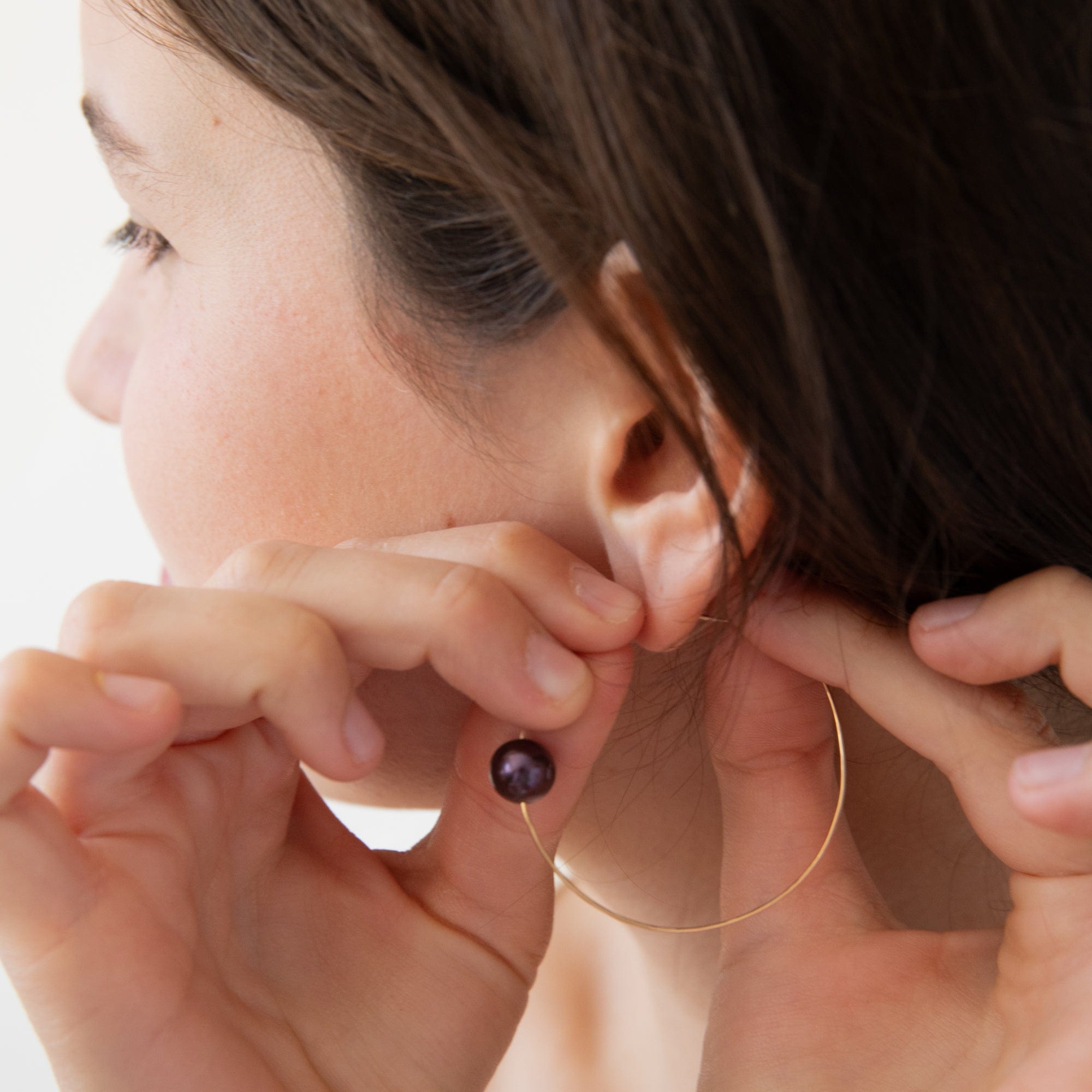 Mary MacGill Earrings Hoops in Baroque Pearl by Mary MacGill