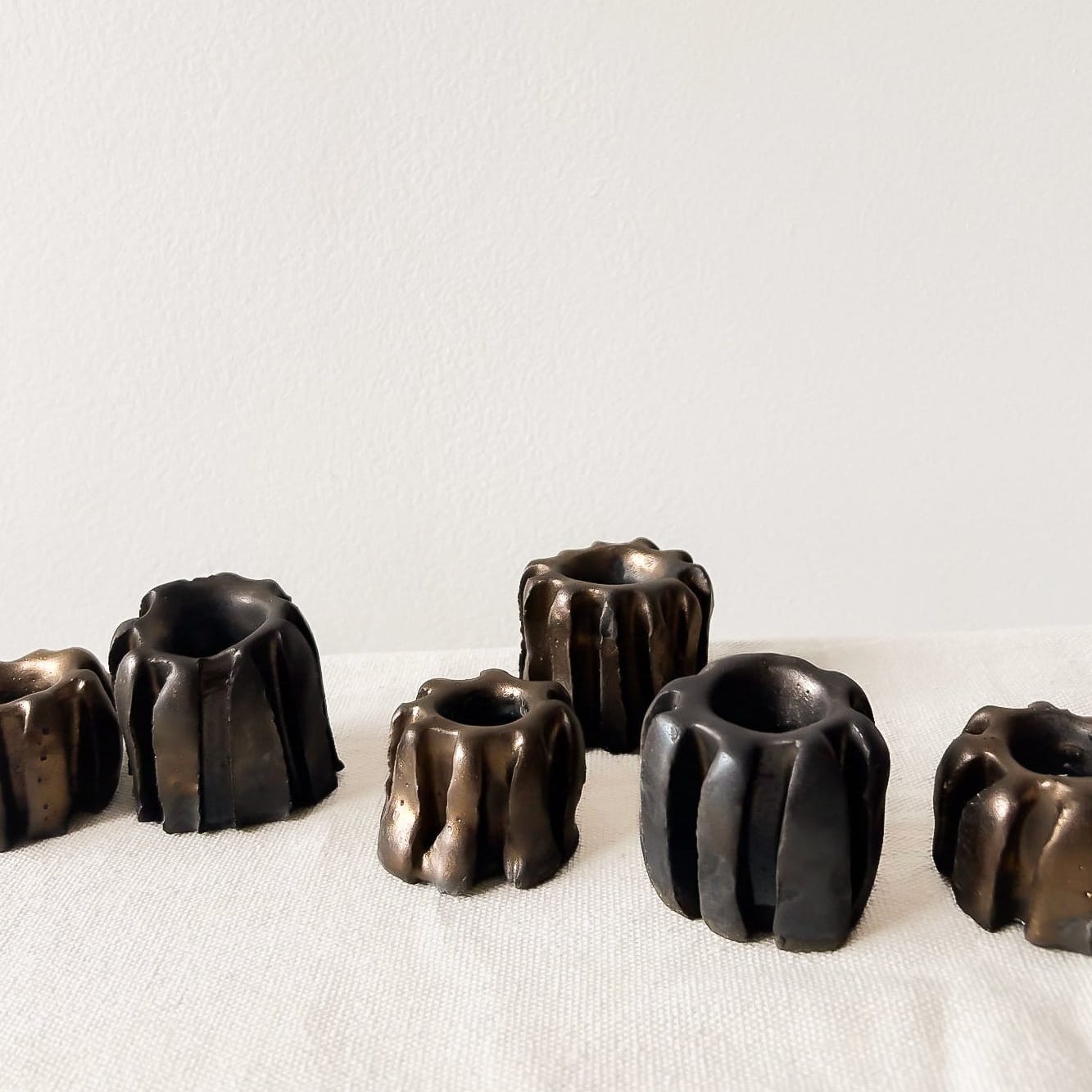 Mondays Candle Holders Bronze / Short Ribbed Candleholder