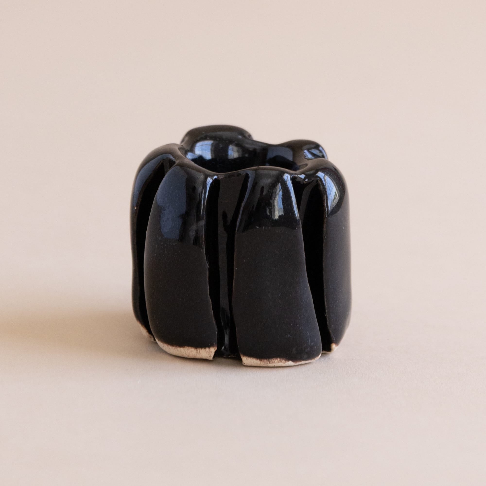 Mondays Candle Holders Glossy Black / Short Ribbed Candleholder