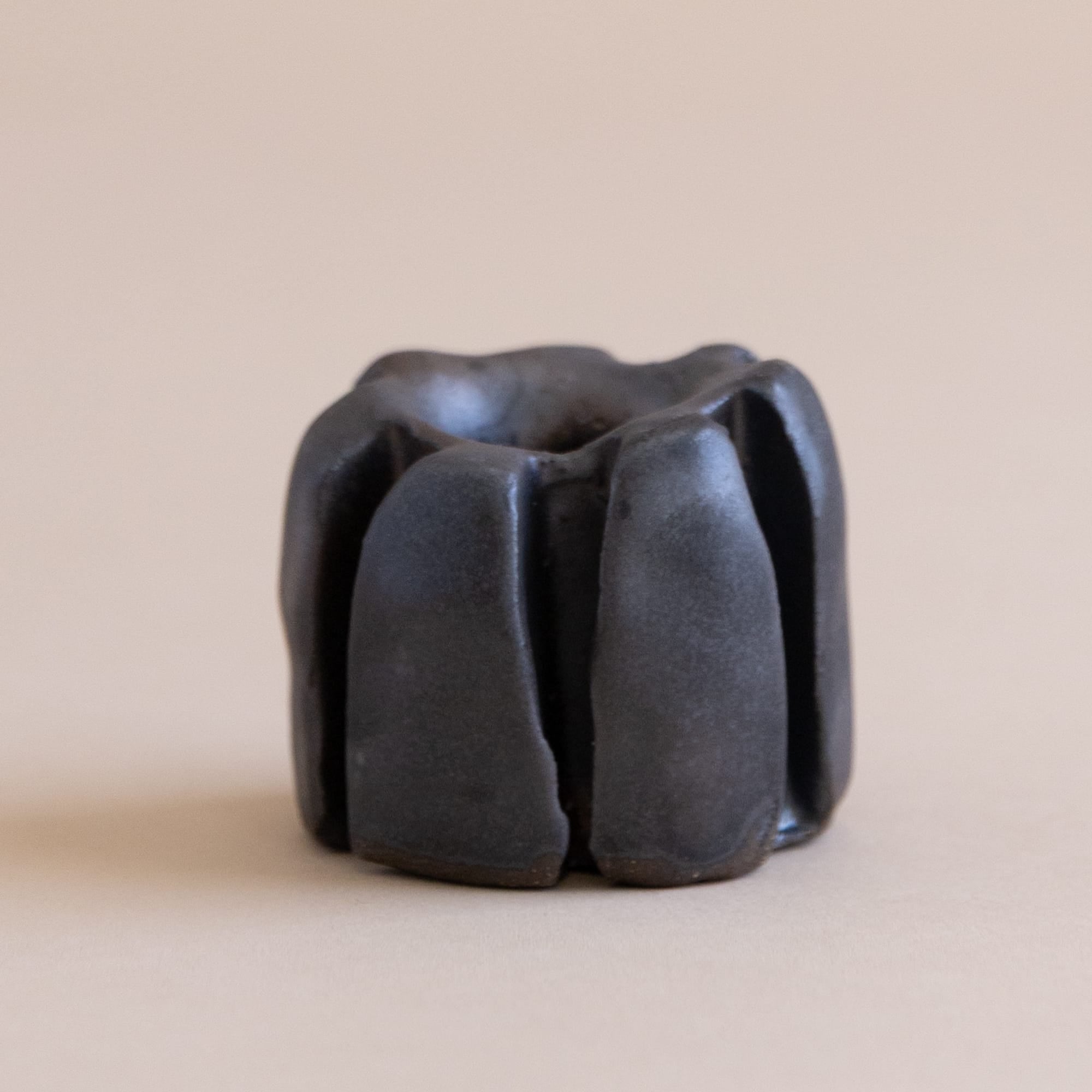Mondays Candle Holders Matte Black / Short Ribbed Candleholder