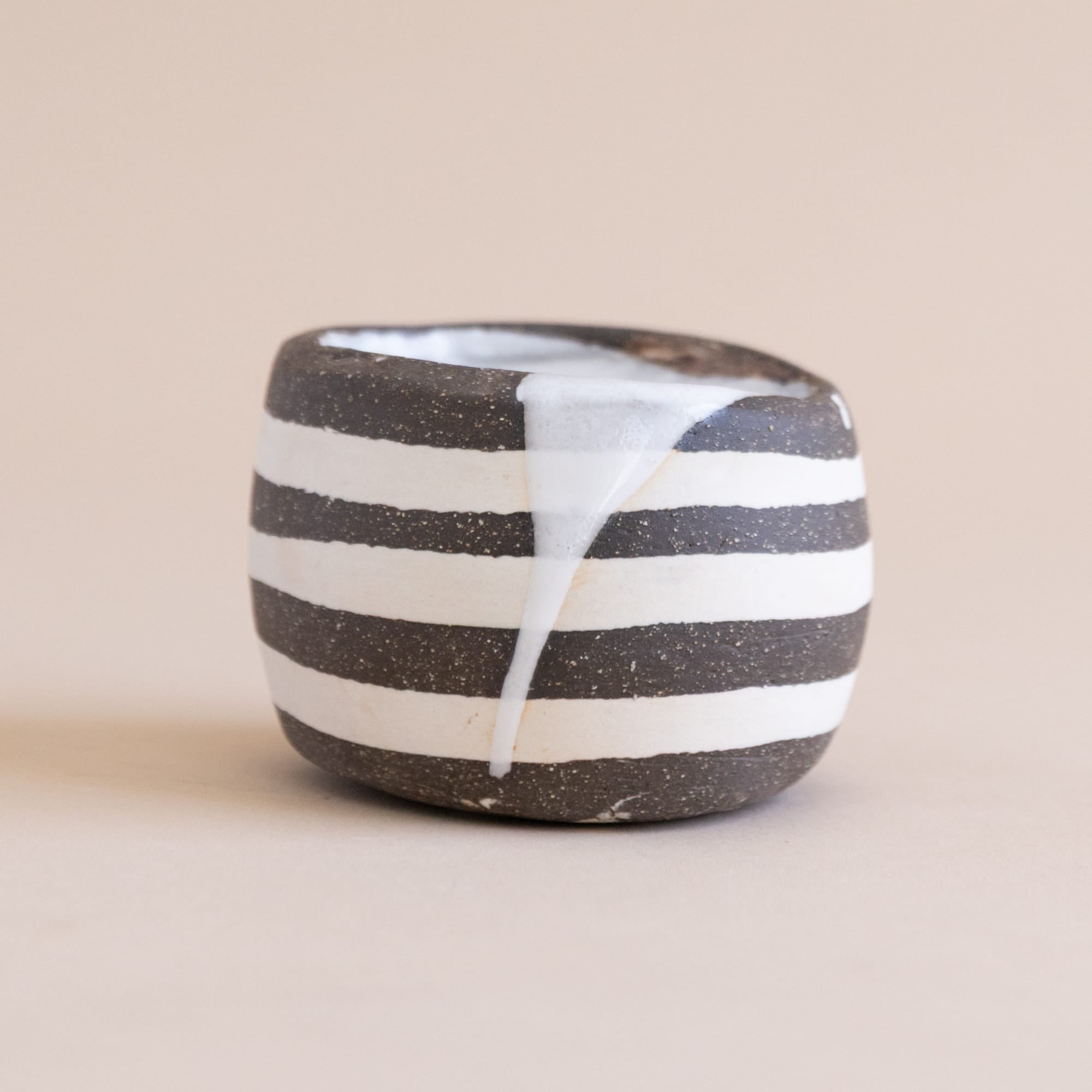 Mondays Trays + Catchalls Dark Brown / Short Striped Ceramic Vessel
