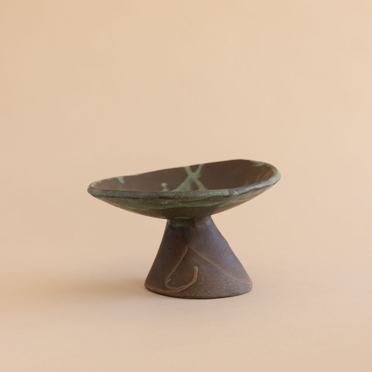 Mondays Trays + Catchalls Patina / Medium Ceramic Pedestal Bowl