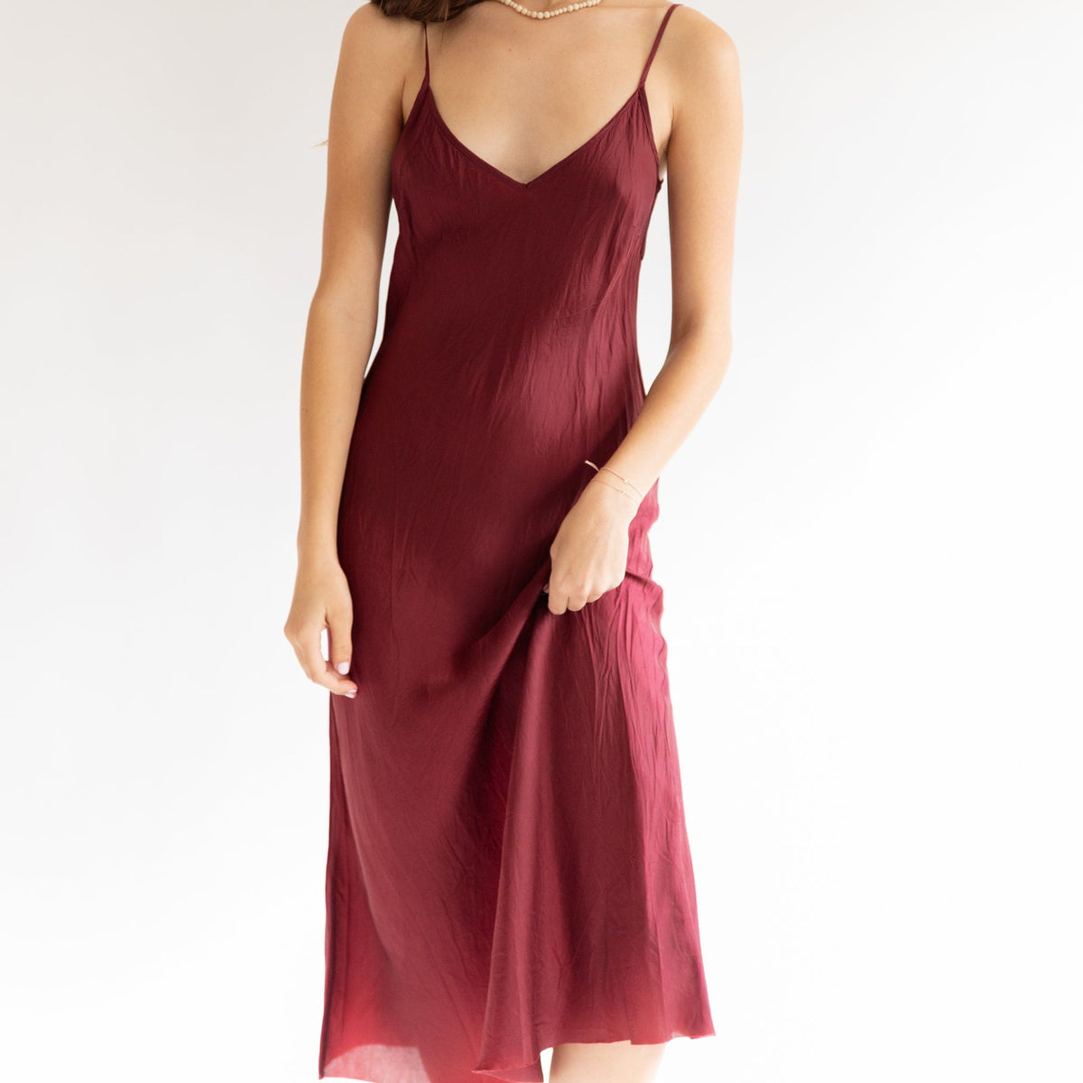 how to wear bodycon dress Burgundy Velvet Dress – Fatale Design main image 1