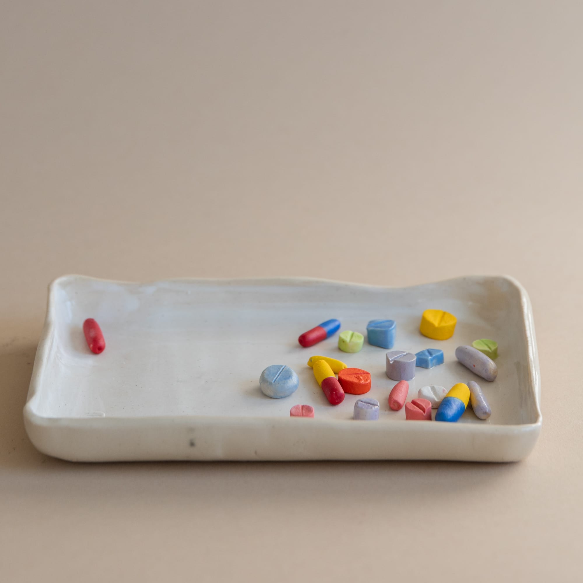 Pot Lady Objects Rectangle Ceramic Pill Plate