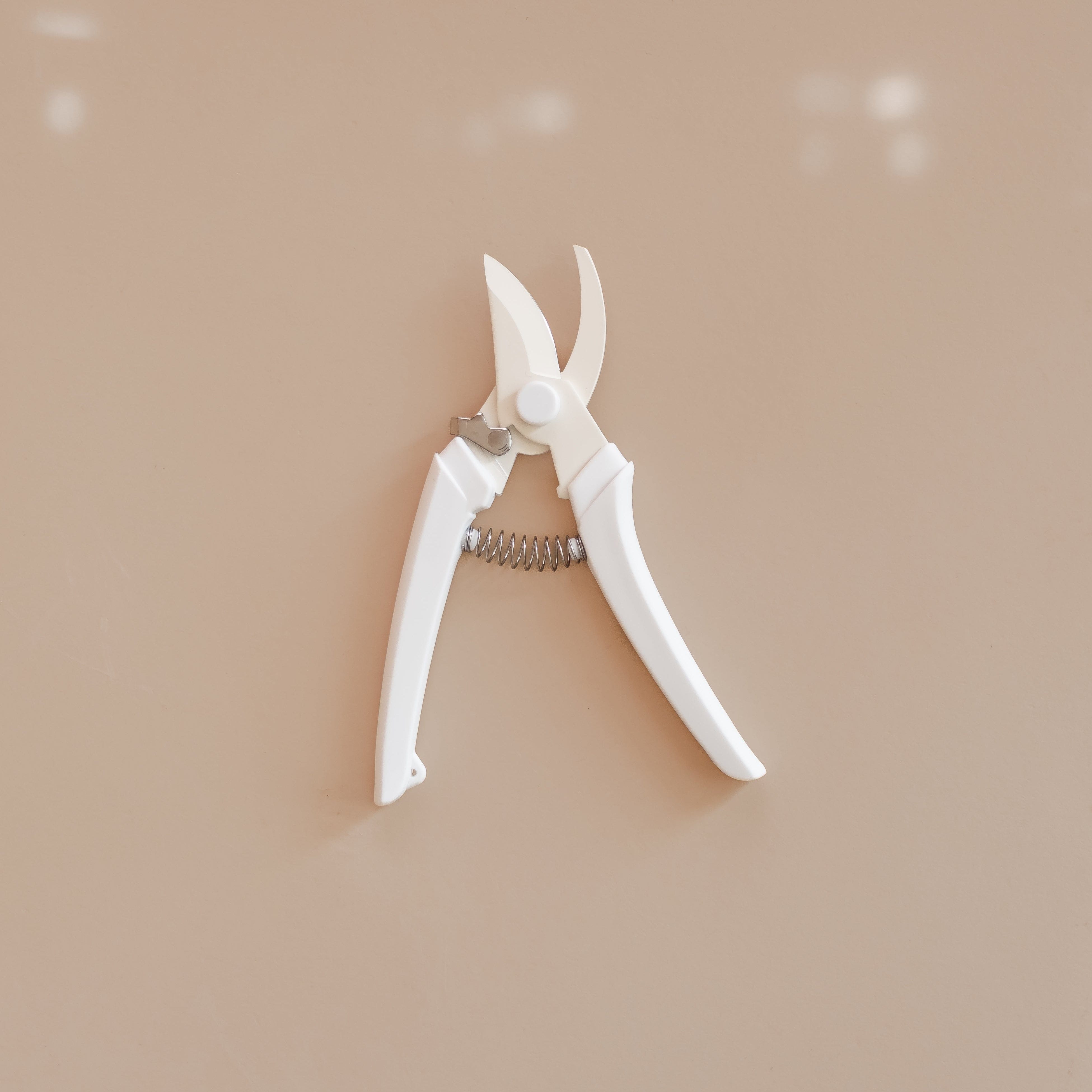 Sakagen Garden Tools + Objects White Japanese Pruning Shears