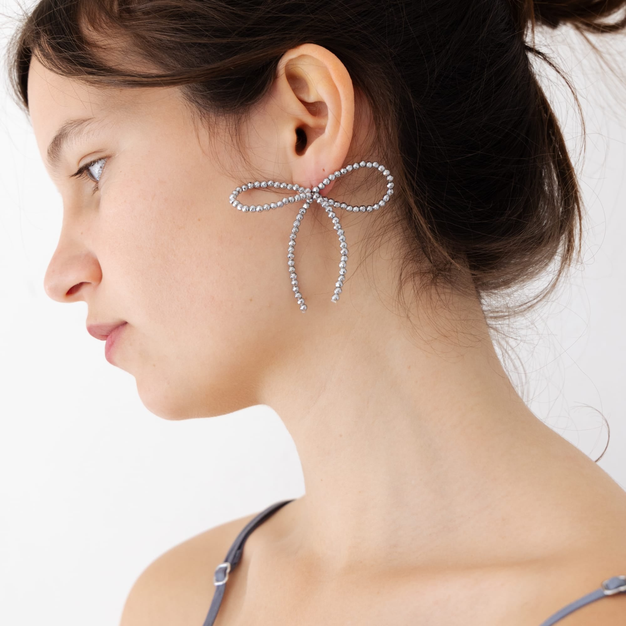 Saskia Diez Earrings Sparkling Bow Earring