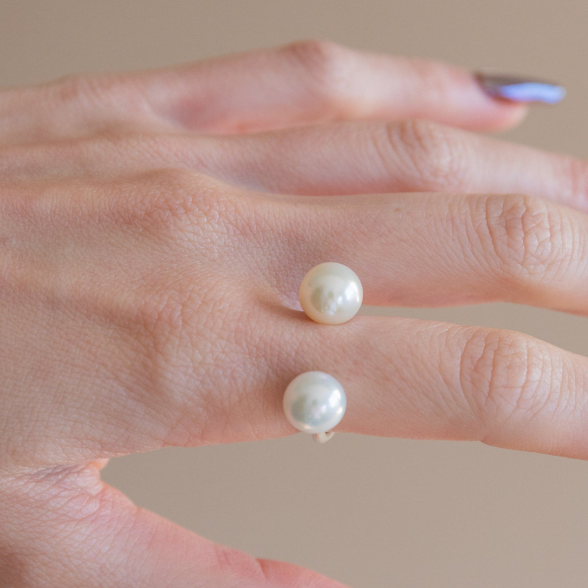 Pearl Sling Ring