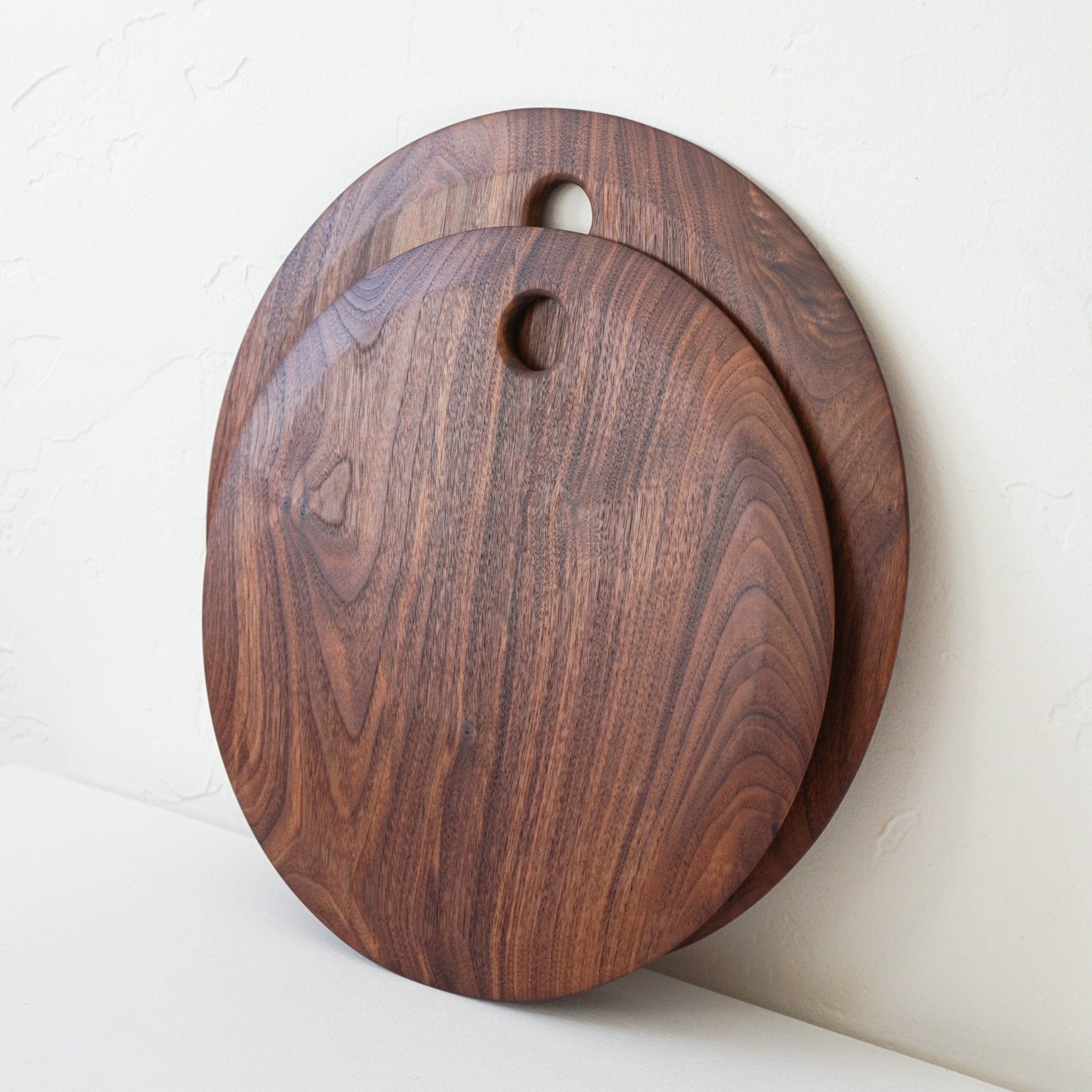 The Wooden Palate Boards Walnut / 16" Cutting Board in Walnut