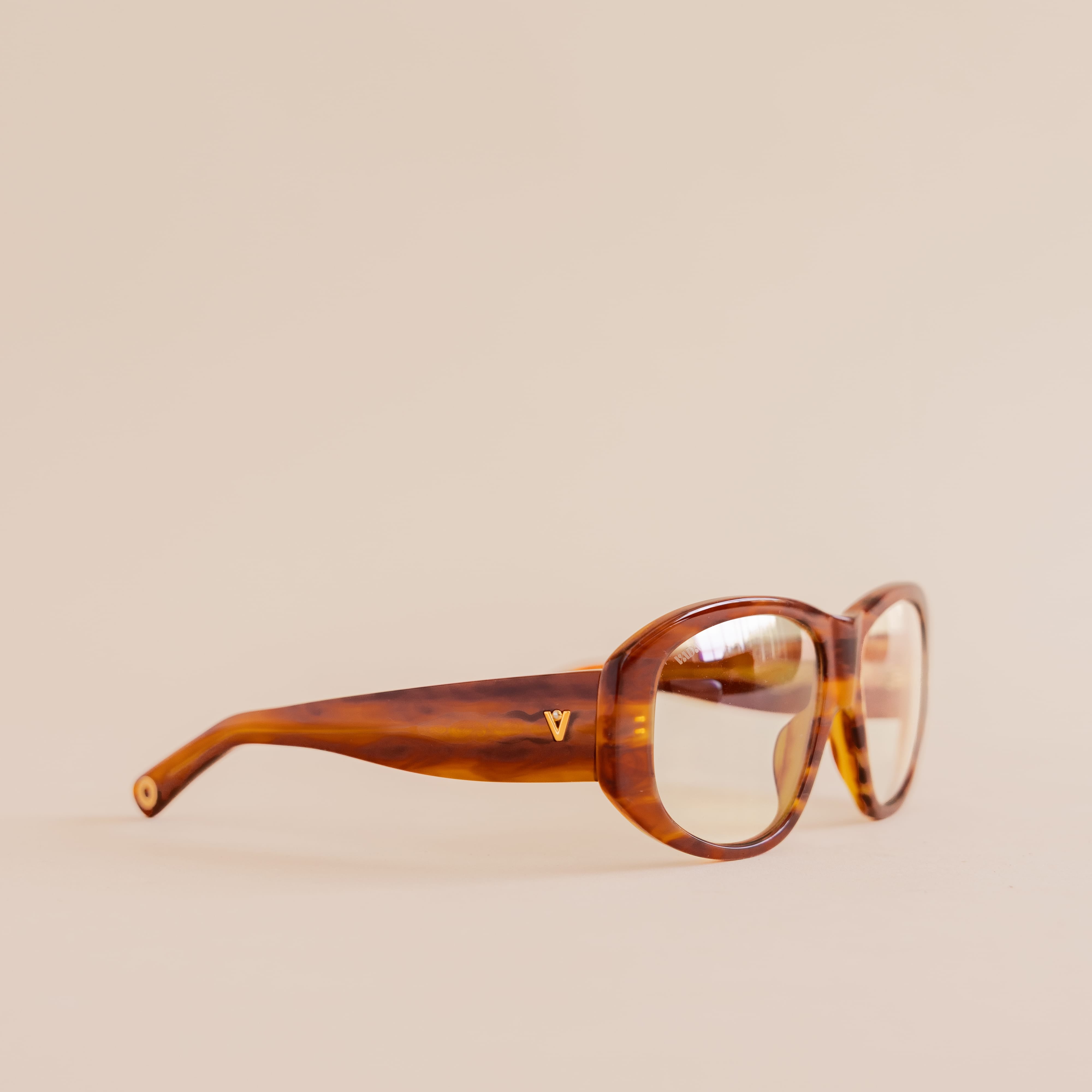 VADA Eyewear Eartha Sunglasses by VADA