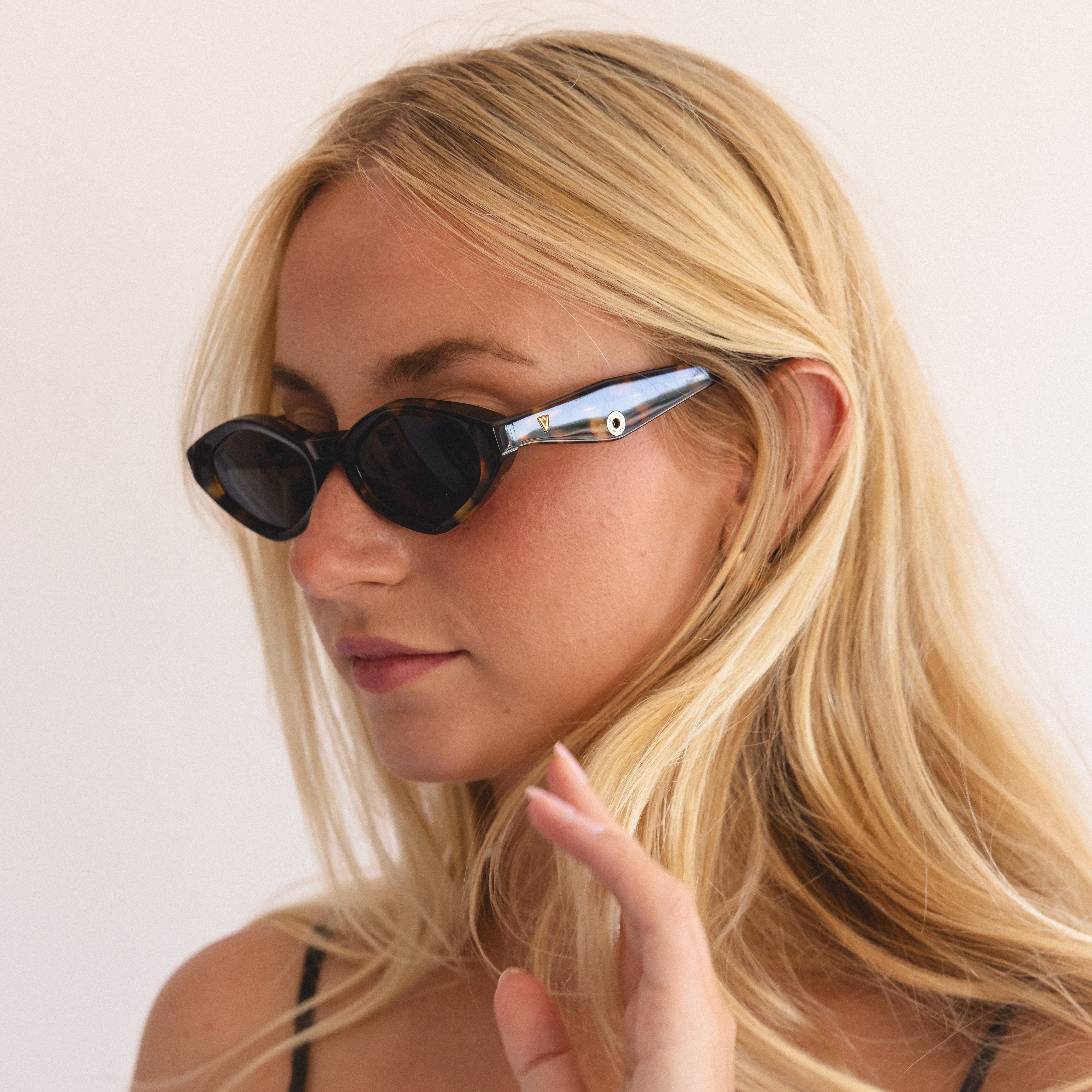 VADA Eyewear Siren Sunglasses by VADA